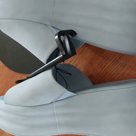 No Boundries Sandals Sz 9light blue. - Picture 9 of 12